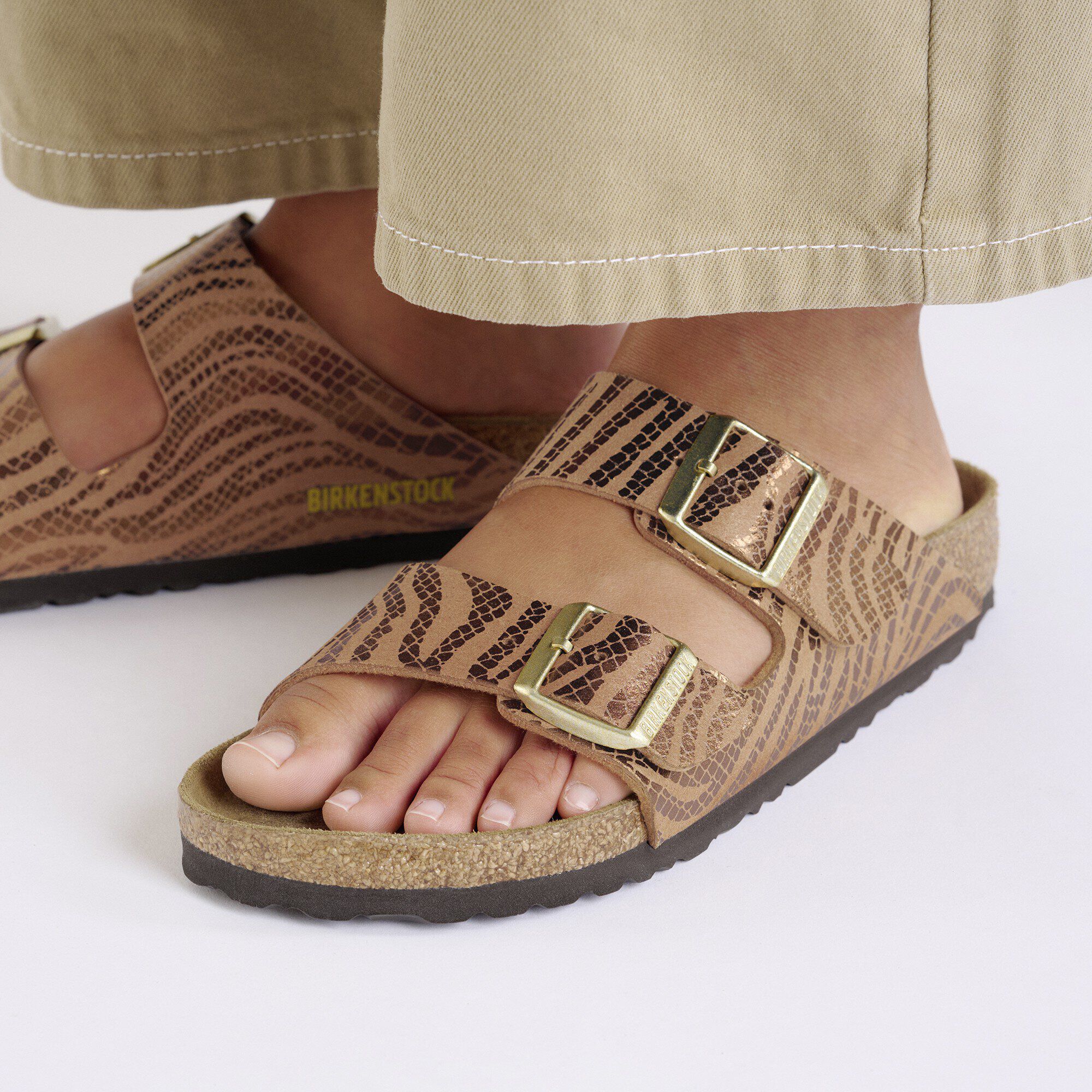 Arizona Synthetics Pecan - Image 5
