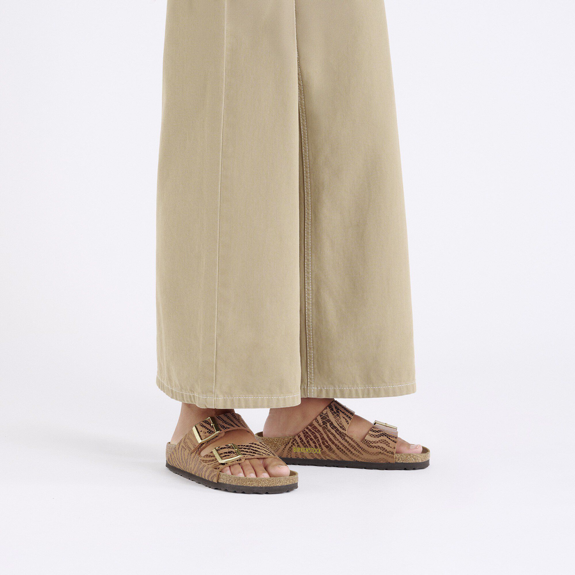 Arizona Synthetics Pecan - Image 6