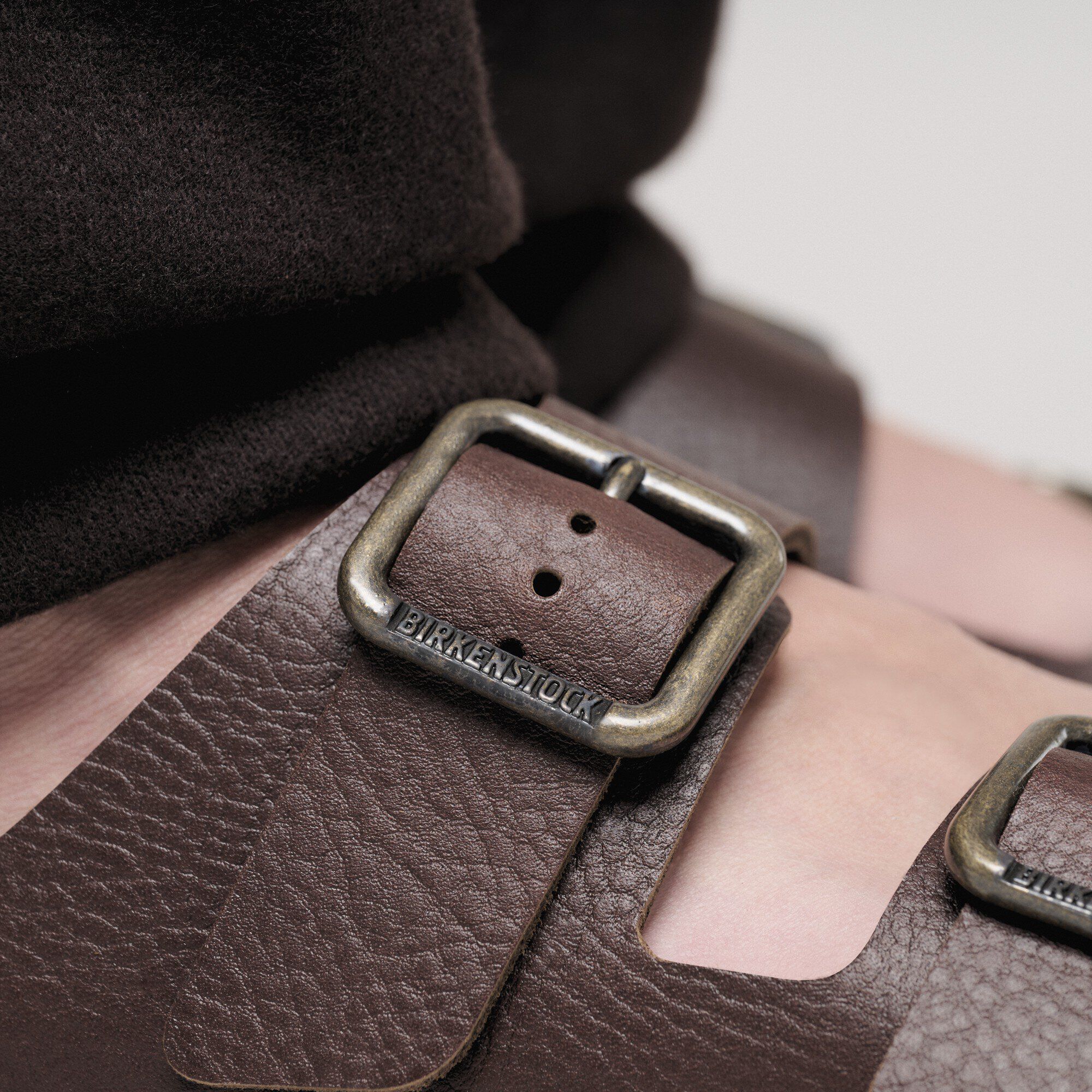 Arizona Wire Buckle Natural Leather - Image 7