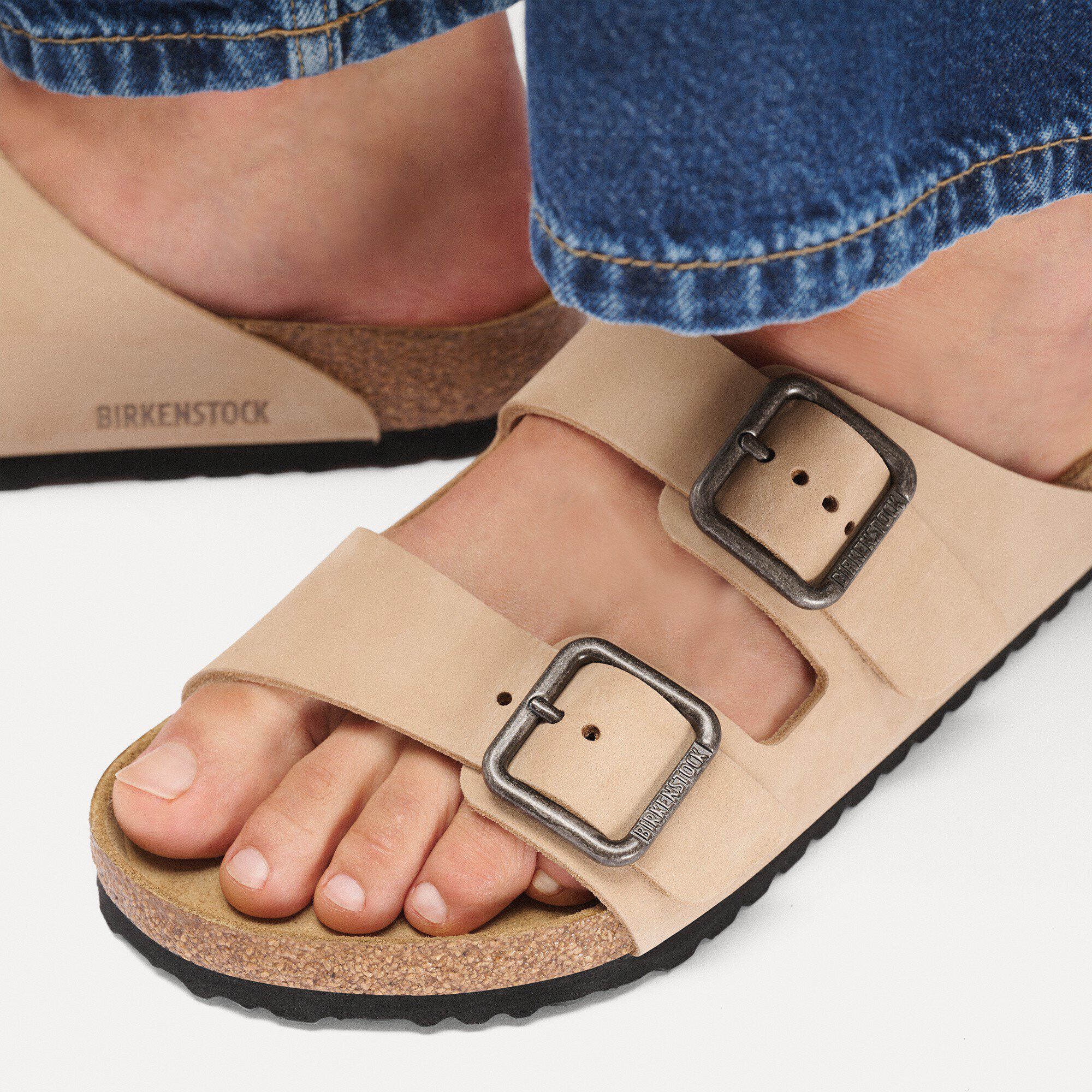 Arizona Wire Buckle Nubuk Leather - Image 4